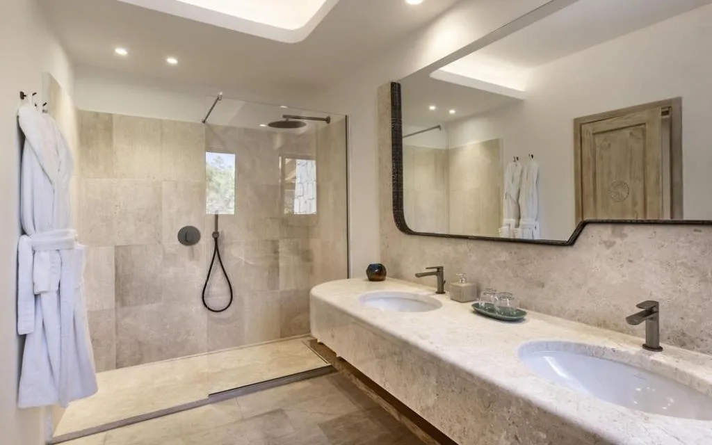 Bagno Camera Junior Suite Deluxe