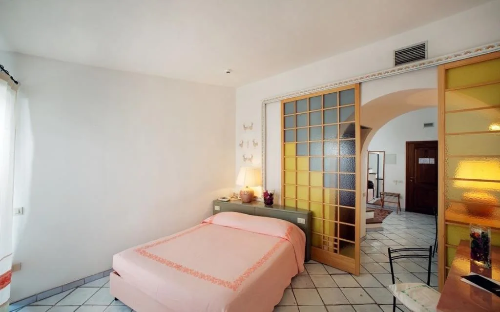 Camera Junior Suite